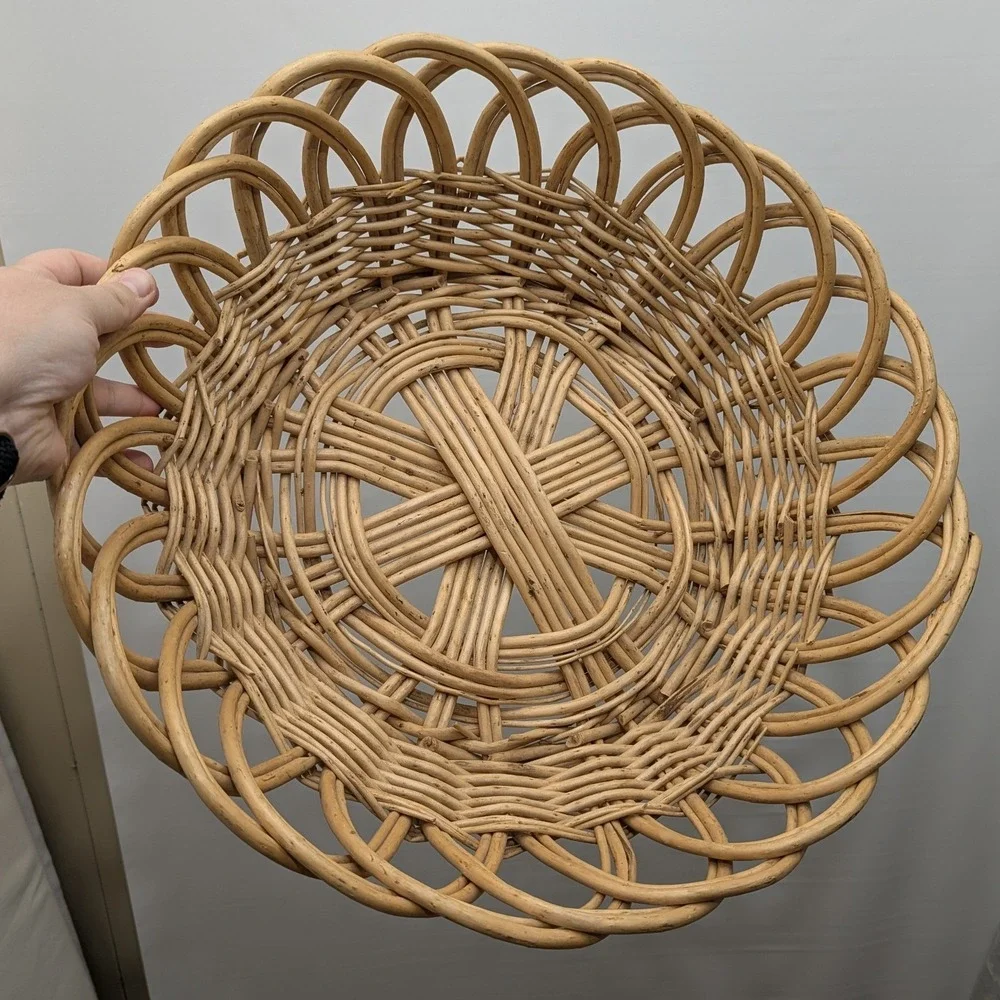 Large Woven Wicker Basket Large Scalloped Round Decorative Bowl